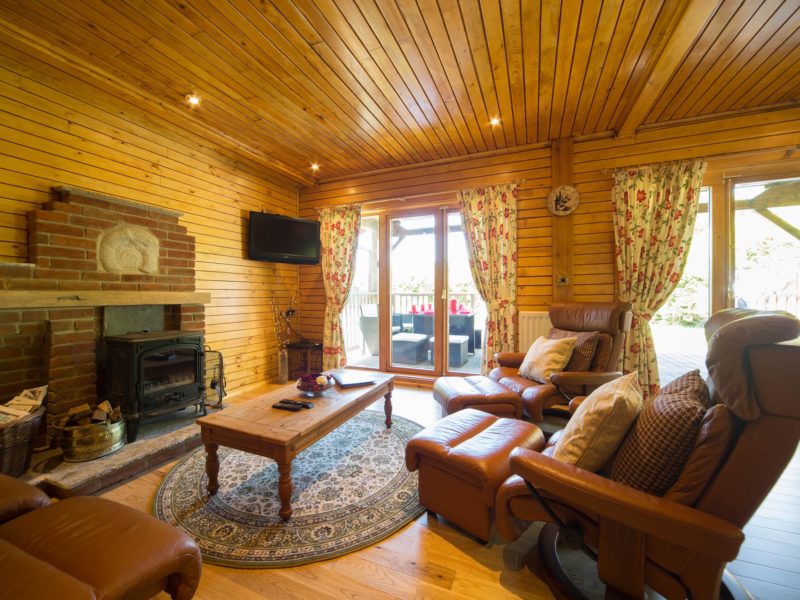 Ash Log Cabin lounge