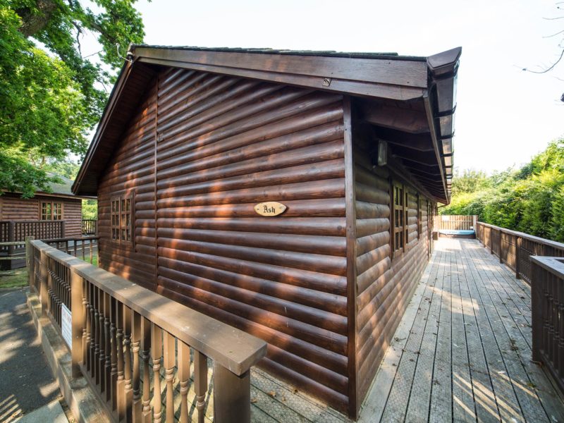 Ash Log Cabin exterior