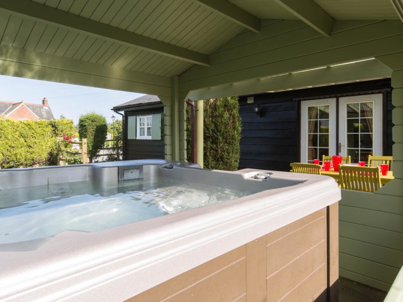 Rose Cottage hot tub