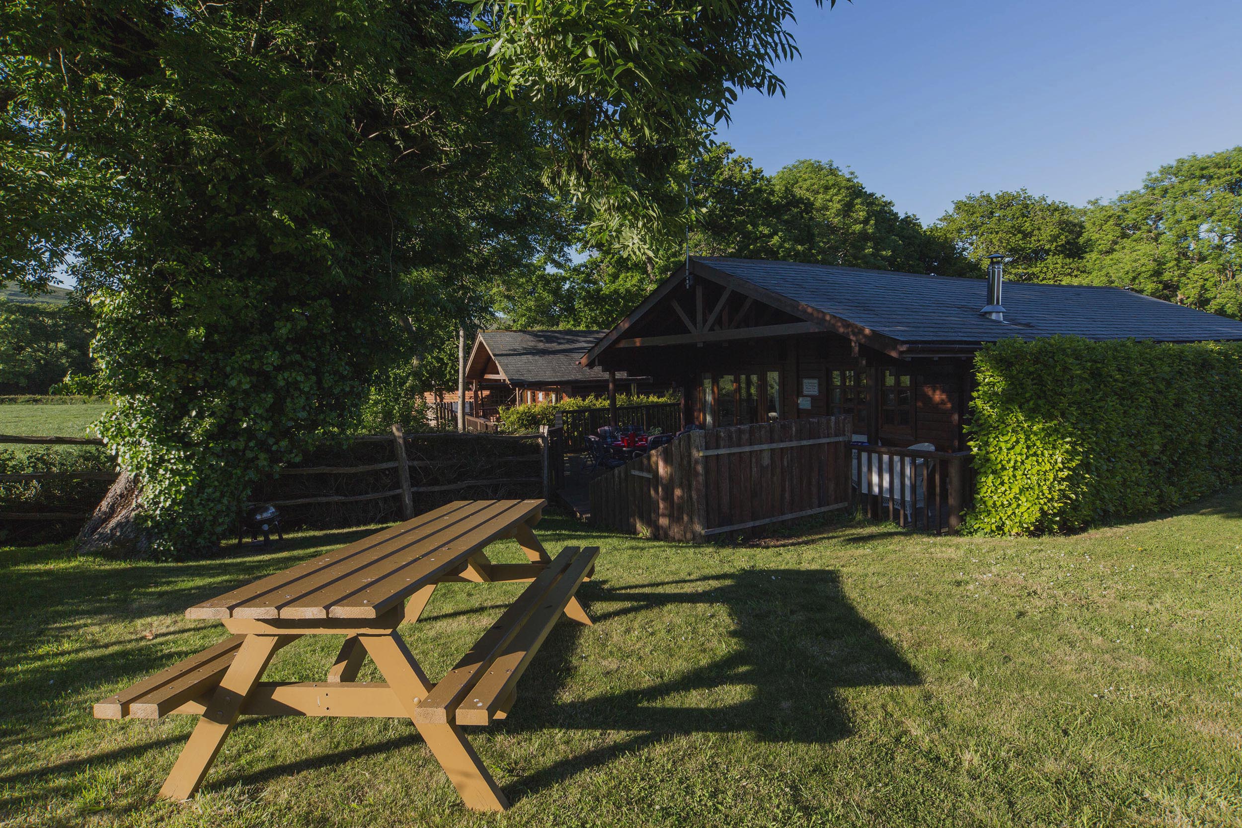 Log Cabins with Hot Tubs